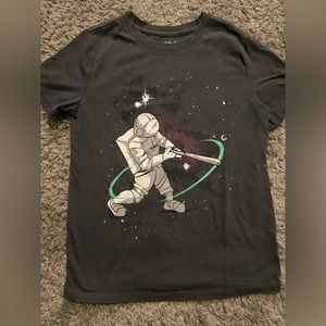 Boys astronaut baseball T-shirt in excellent condition